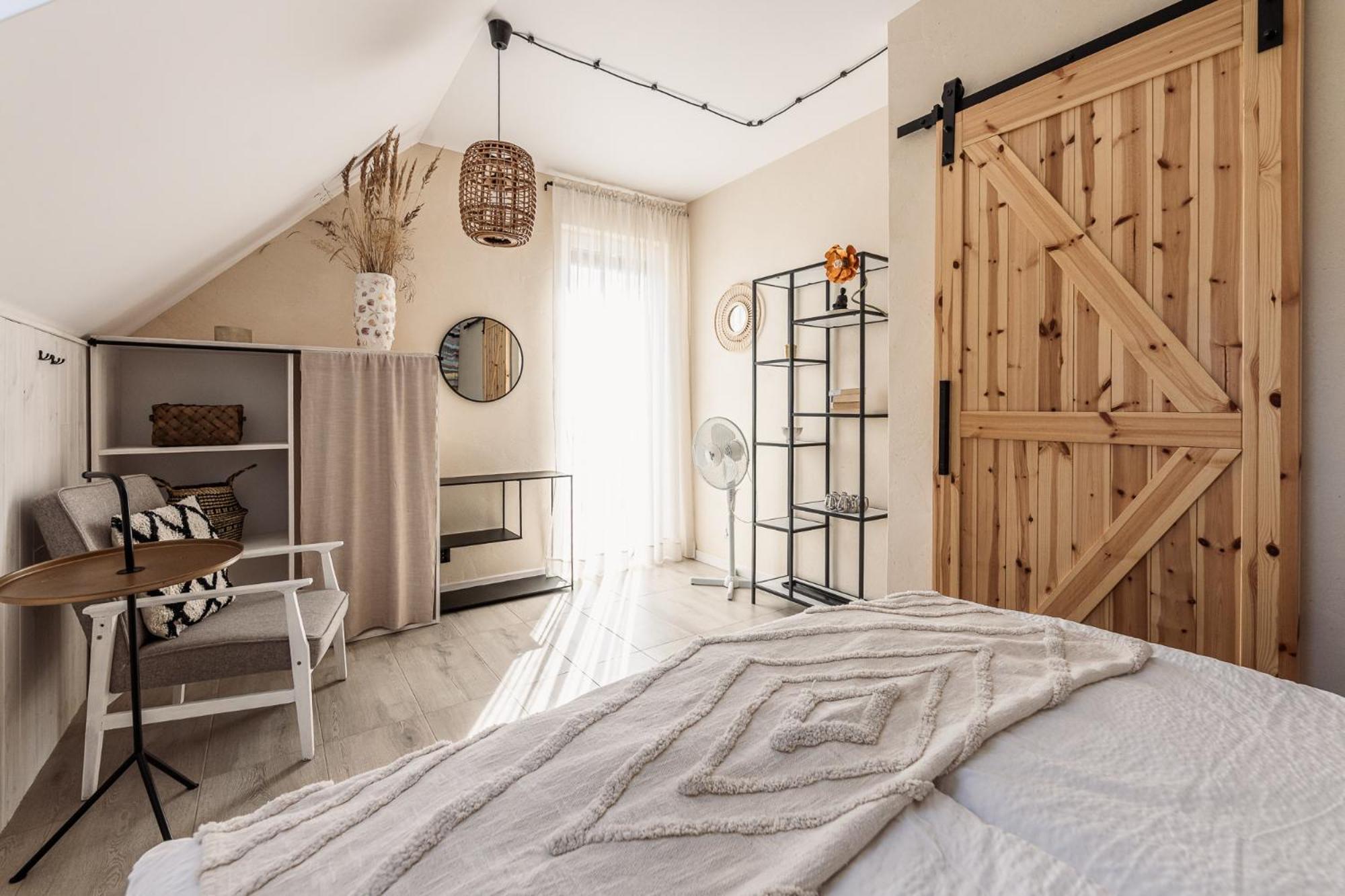 Male Letnisko Oslonino, Artystyczne Przy Plazy Holiday home Oslonino