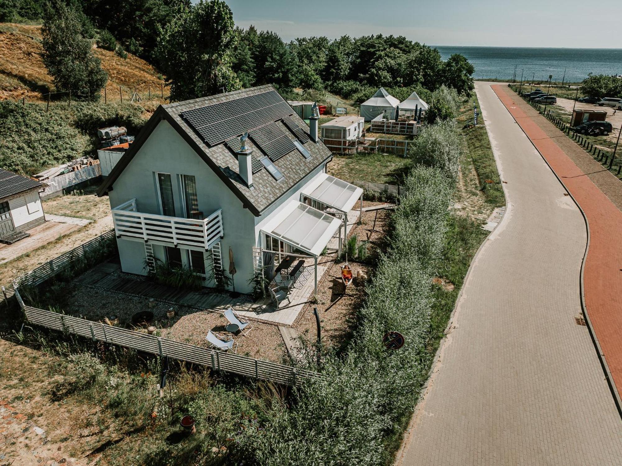 Male Letnisko Oslonino, Artystyczne Przy Plazy Holiday home Oslonino